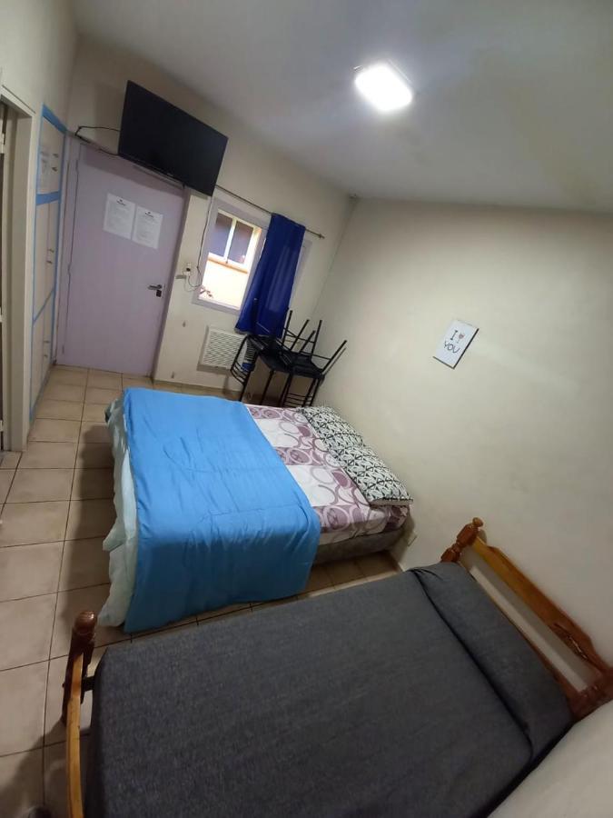 Black Sheep International Hostel Мендоса Екстер'єр фото