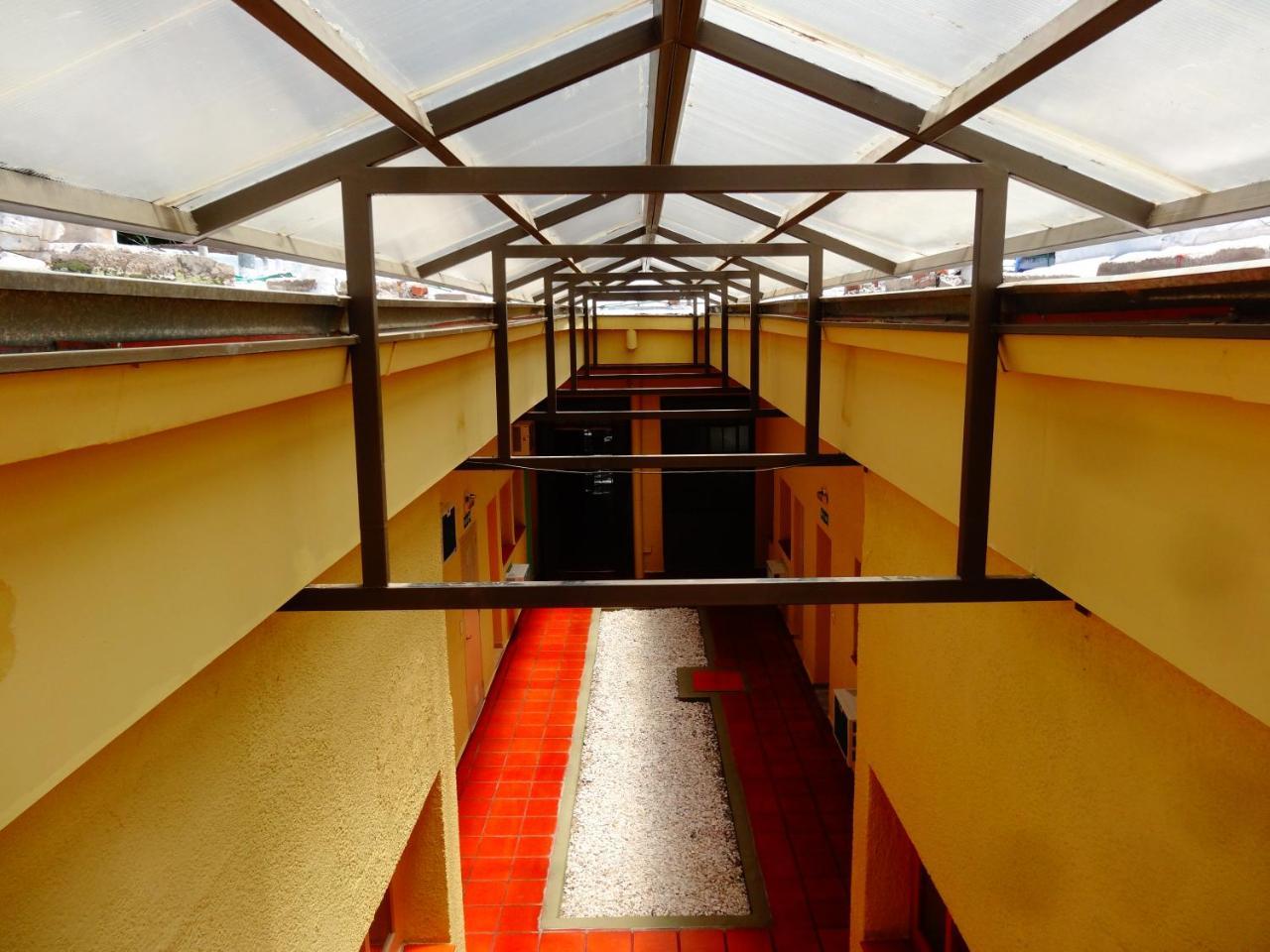 Black Sheep International Hostel Мендоса Екстер'єр фото