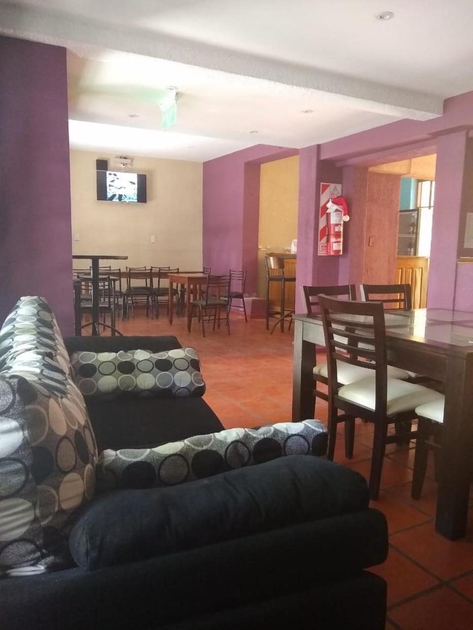 Black Sheep International Hostel Мендоса Екстер'єр фото